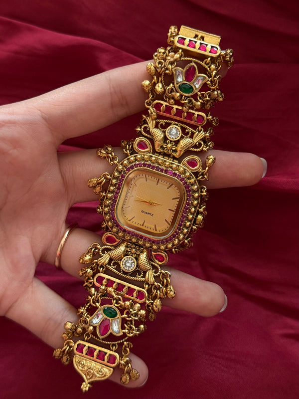 Square dial Ranisahiba(GOLDEN)