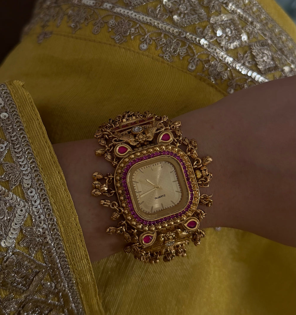 Square dial Ranisahiba(GOLDEN)