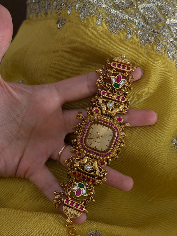 Square dial Ranisahiba(GOLDEN)