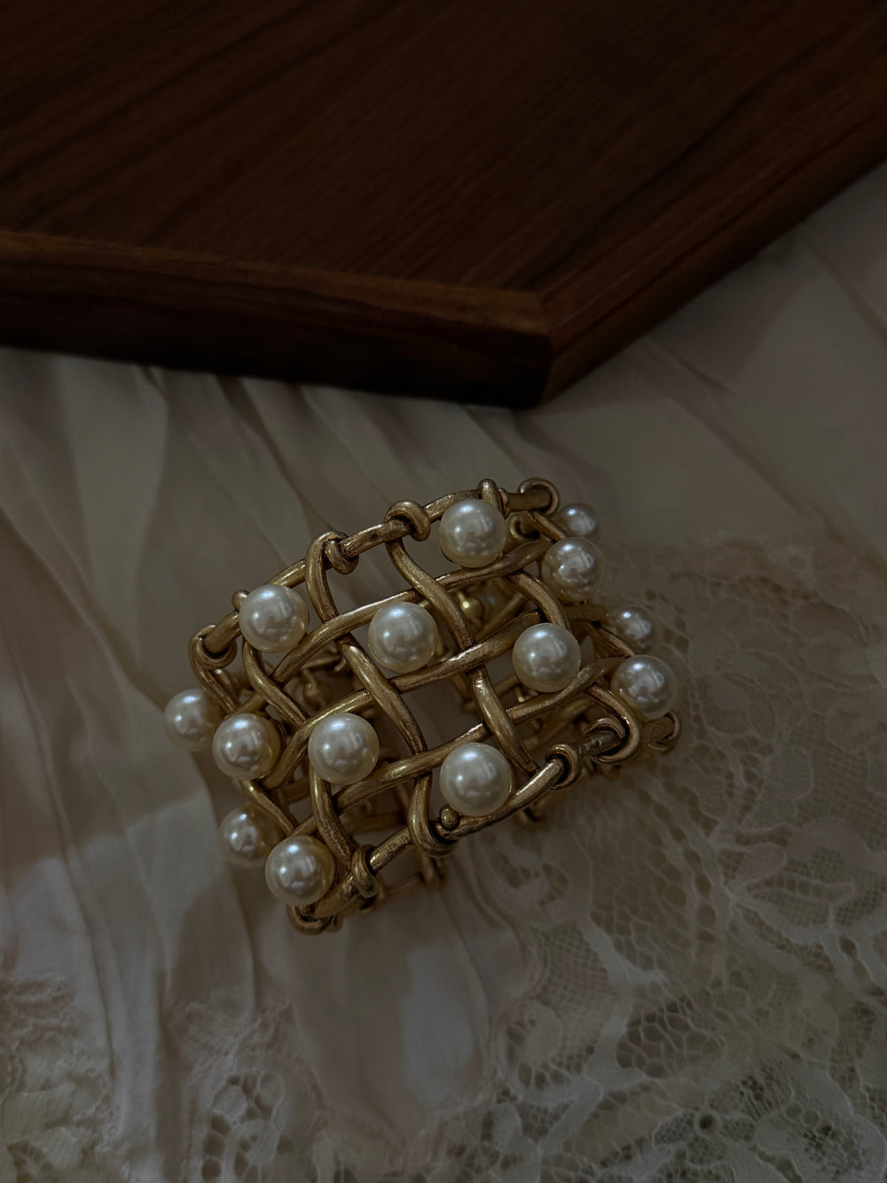 Pearl Meshed Handcuffs