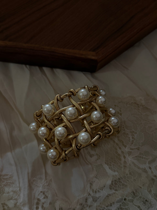 Pearl Meshed Handcuffs