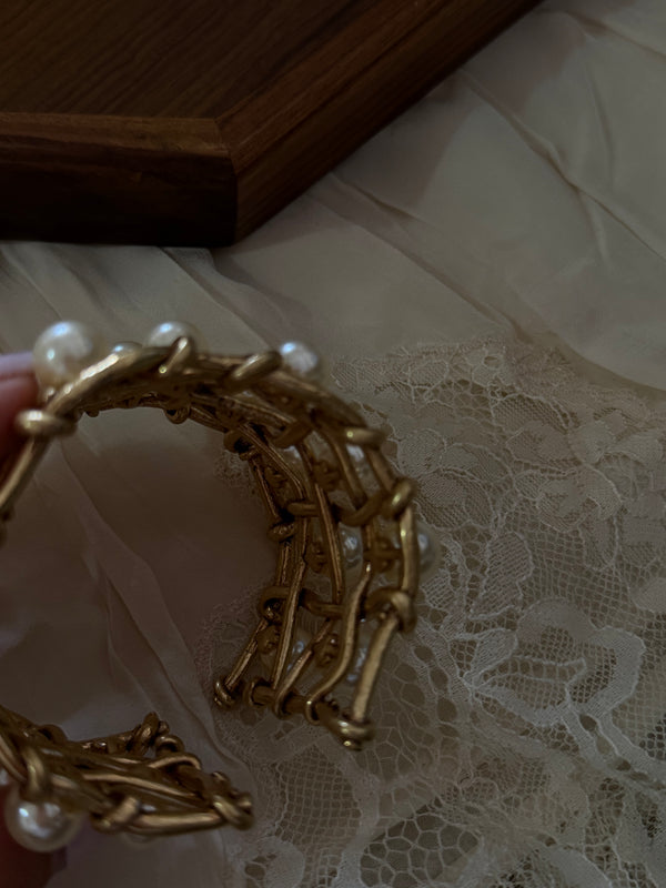 Pearl Meshed Handcuffs