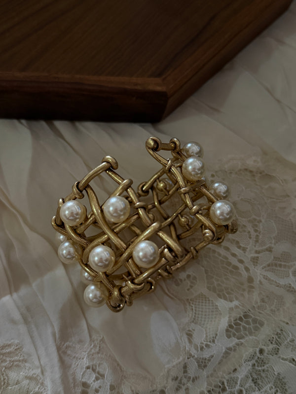 Pearl Meshed Handcuffs
