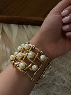 Pearl Meshed Handcuffs