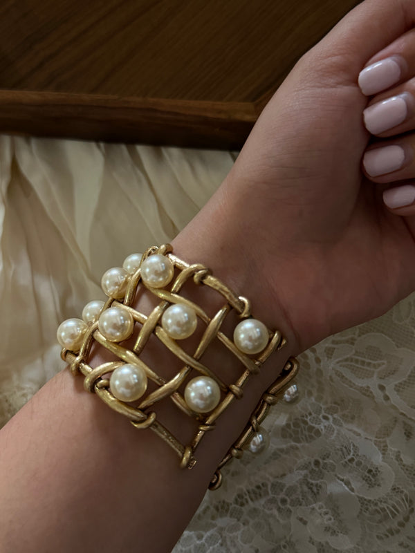 Pearl Meshed Handcuffs