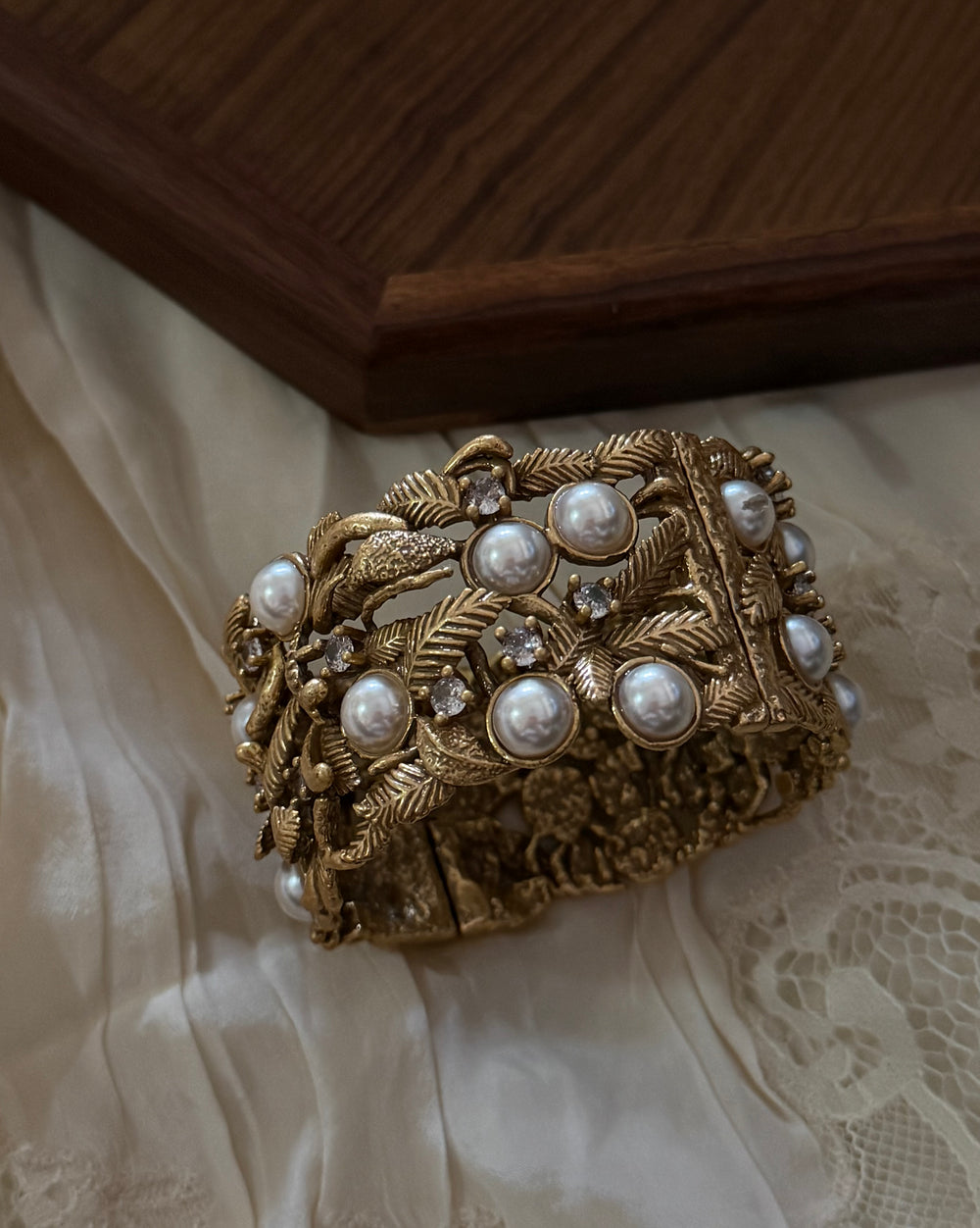 Leafy Pearl Cuff