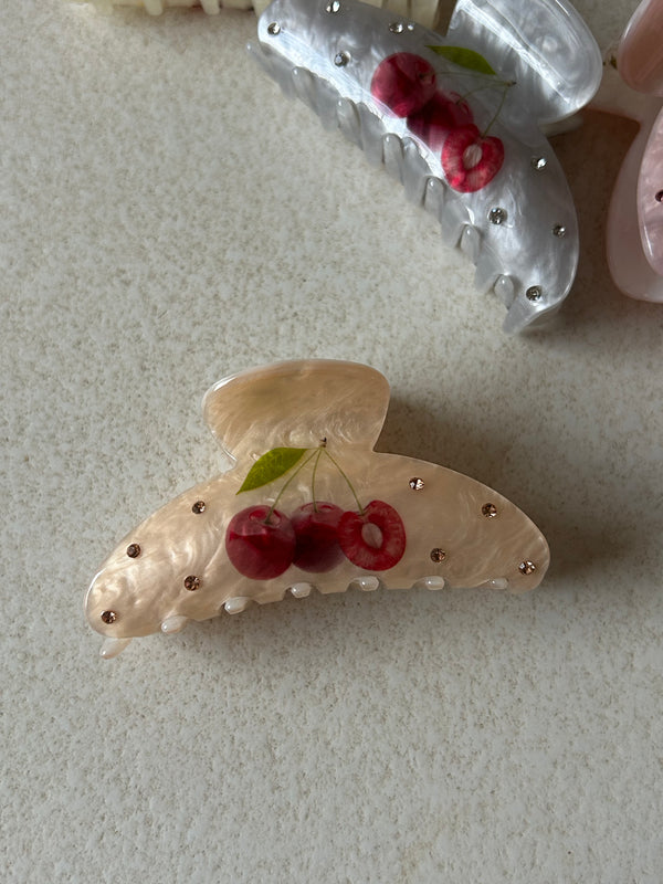 Cherry Clip - Vama Studio