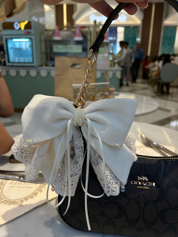 Royale-Bow