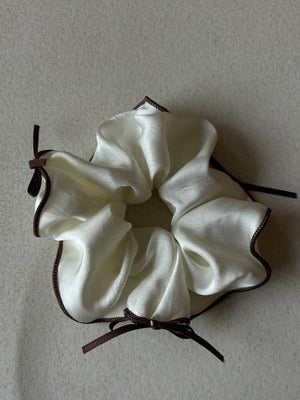 Pookie Scrunchies - Vama Studio